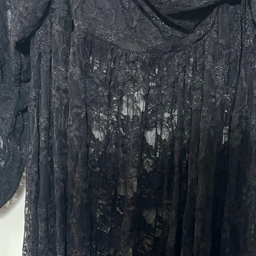 Black Lace Off Shoulder Doubly Split Maternity Maxi Dress for Photoshoot - Picture 8 of 16